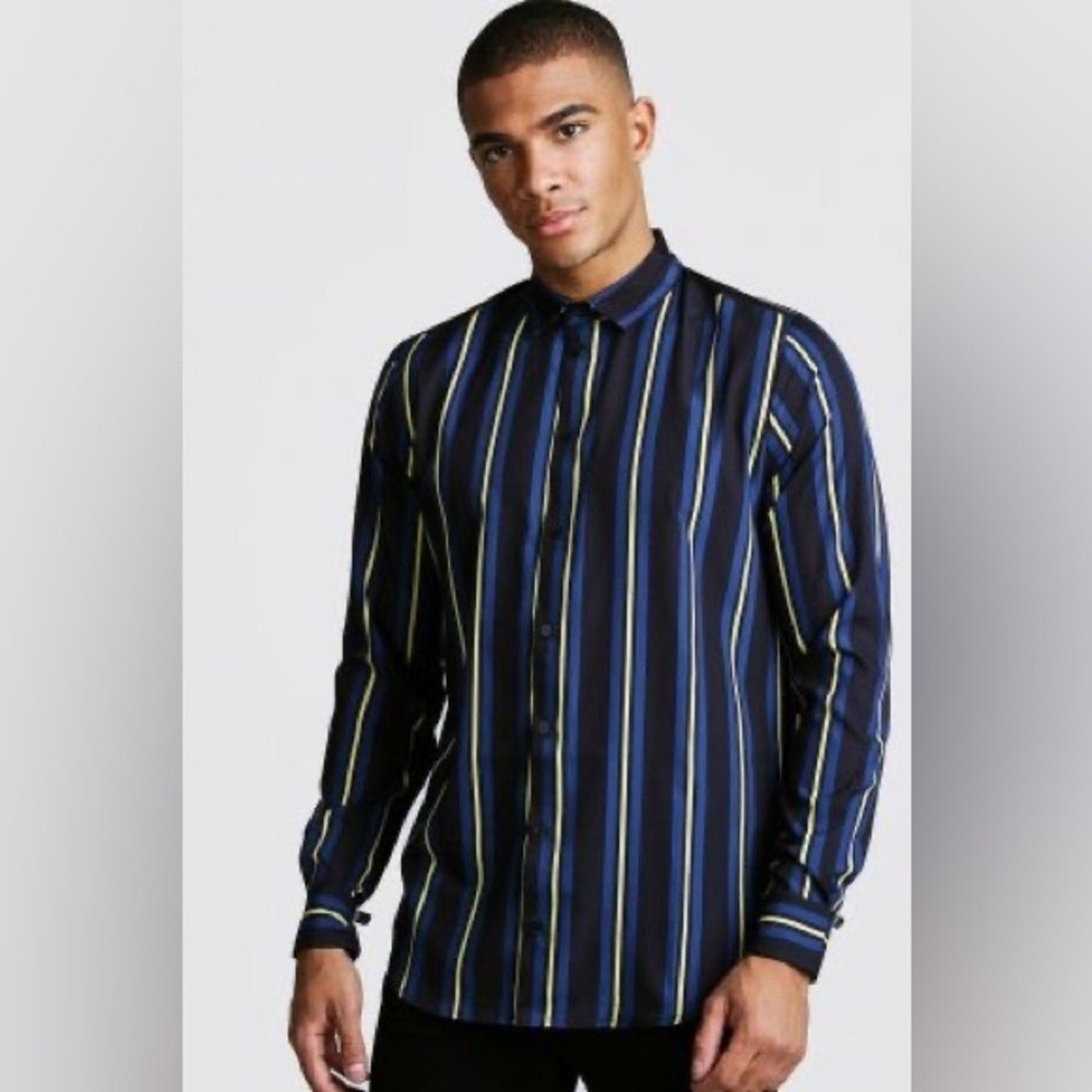 (B3) BoohooMAN Black Blue Striped Button Up Dress Casual Shirt S Small 36‎